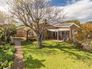 3 Bed House in Meadowridge