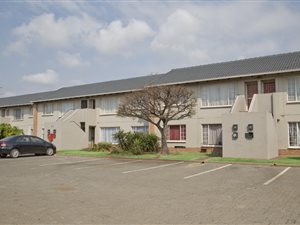 2 Bed Townhouse in Boksburg West