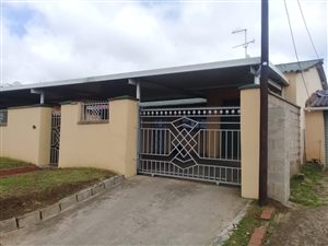 2 Bed Townhouse in KwaMashu