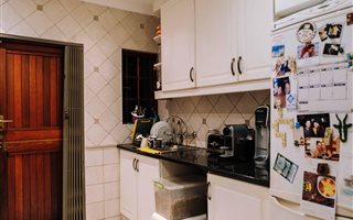 3 Bedroom Simplex in Sunningdale