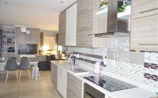 4 Bedroom House in Vredelust