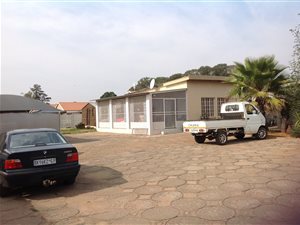 2500 m² Farm in Randfontein