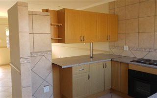 2 Bedroom Apartment in Doornpoort and surrounds