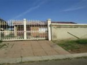 2 Bed House in Brits Central