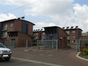 2 Bed Townhouse in Montana Park