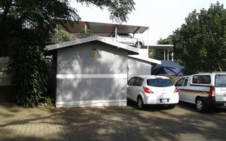 300 m² Commercial space in Red Hill