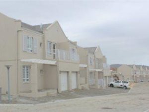 2 Bed Apartment in Protea Heights