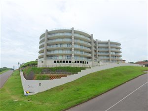 3 Bed Apartment in Scottburgh Central