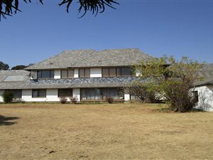 2.4 ha Farm in Kyalami AH