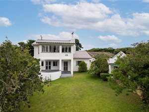 4 Bed House in Kenton-on-Sea