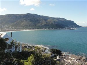 595 m² Land available in Fish Hoek