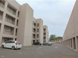 2 Bed Apartment in Athlone Park