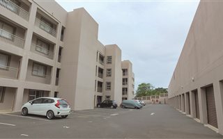 2 Bedroom Apartment in Athlone Park