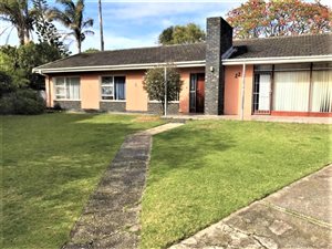 4 Bed House in Lorraine