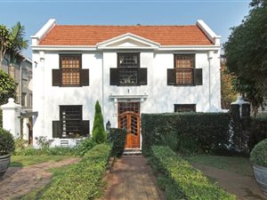 4 Bed House in Morningside