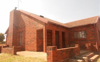 2 Bedroom House in De Deur