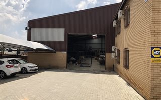 1390 m² Industrial space in Airport Park