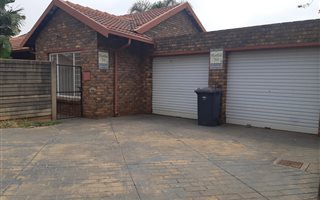 2 Bedroom Simplex in Highveld