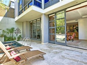 4 Bed Townhouse in Higgovale