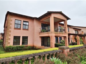 2 Bed Simplex in Hillcrest Central