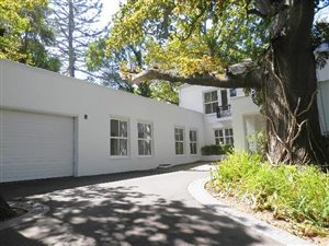 3 Bed House in Constantia