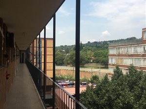 1.5 Bed Apartment in Muckleneuk