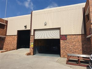 472 m² Industrial space in Airport Park