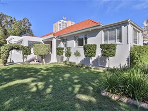 3 Bed House in Glendinningvale