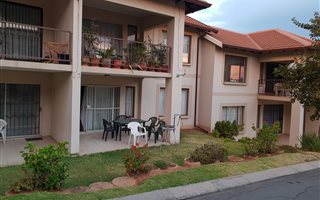 2 Bedroom Apartment in Wilgeheuwel