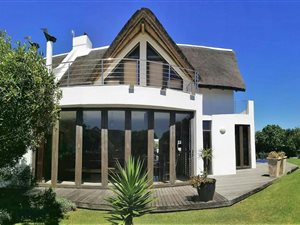 3 Bedroom Townhouse in St Francis Bay Canals