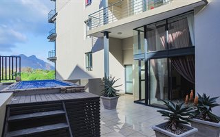 2 Bedroom Apartment in Hout Bay and surrounds