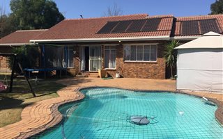 3 Bedroom House in Isandovale