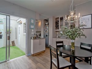 2 Bed Townhouse in Morningside