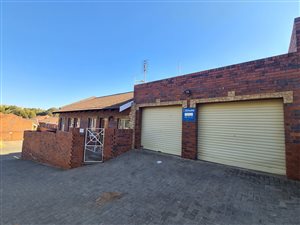 3 Bed Townhouse in Kiepersol
