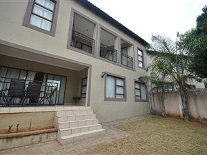 3 Bed Townhouse in Signal Hill