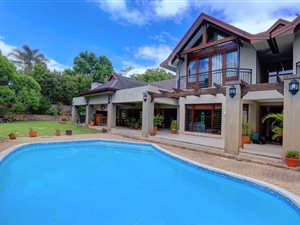 6 Bed House in Heatherlands