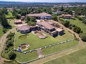 15 Bed House in Chartwell