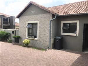 3 Bed House in Thatchfield