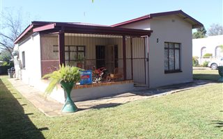 3 Bedroom House in Oos-Einde