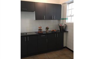 1 Bedroom House in Parktown