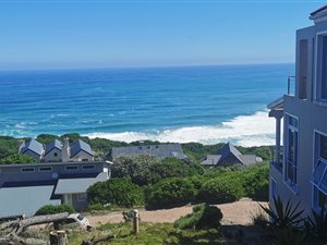 810 m² Land available in Brenton on Sea