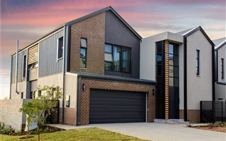 4 Bedroom House in Waterfall Estate