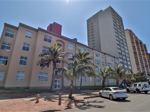2 Bed Apartment in North Beach
