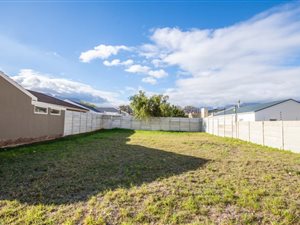 353 m² Land available in Bridgewater