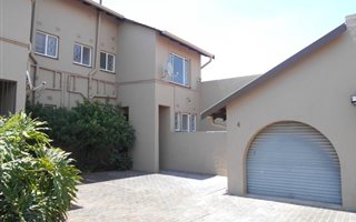 3 Bedroom Townhouse in Fairland