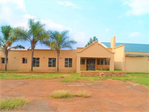 16.4 ha Farm in Eldorado Park