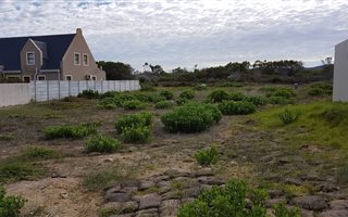 486 m² Land available in Pearly Beach