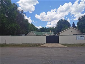 76 m² Office Space in Kokstad