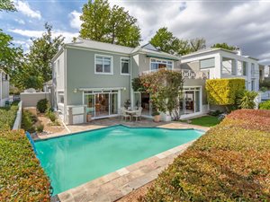 4 Bed House in Erinvale Estate
