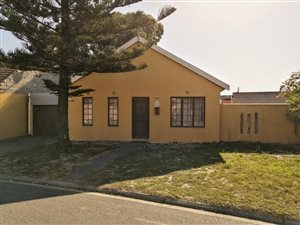 3 Bed House in Mitchells Plain